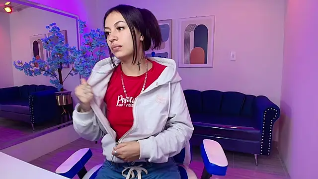 Snapshot of Charlotte_ethan chatting on February 2025 03:29:02 AM Charlotte ethan online show from February 2025 03:29:02 AM