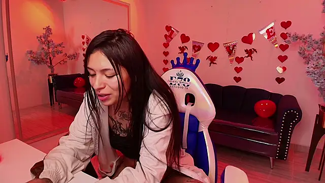 Snapshot of Charlotte_ethan chatting on February 2025 06:43:01 AM Charlotte ethan online show from February 2025 06:43:01 AM