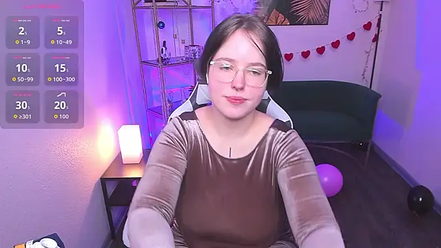 Manic pixie  online show from February 2026 03:43:02 PM