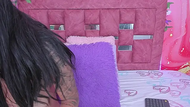 scarlett  evans  online show from September 2025 06:41:02 PM