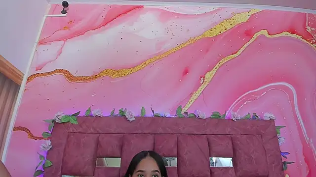 scarlett  evans  online show from July 2026 06:24:02 PM