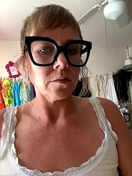 I am babydoll online show from October 2025 10:22:02 PM