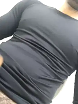 knightwolf9935 online show from April 2026 07:15:02 AM