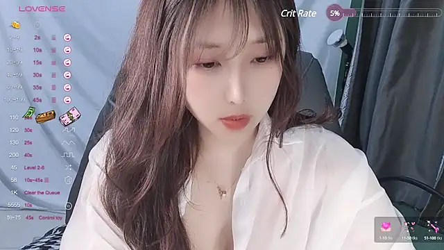 Snapshot of tunestar chatting on March 2025 04:50:02 AM tunestar online show from March 2025 04:50:02 AM