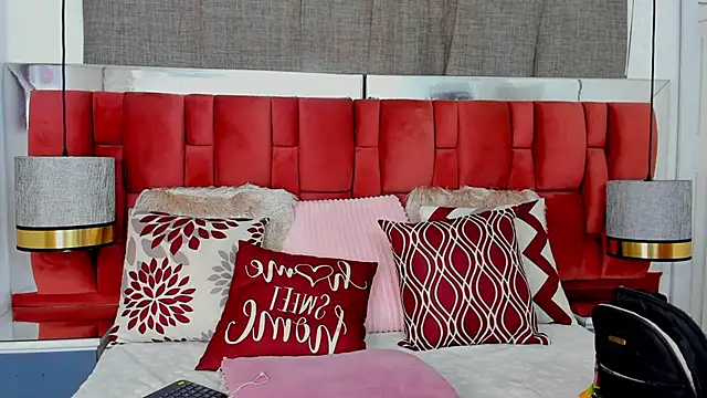 NatyParker online show from September 2025 01:46:01 PM