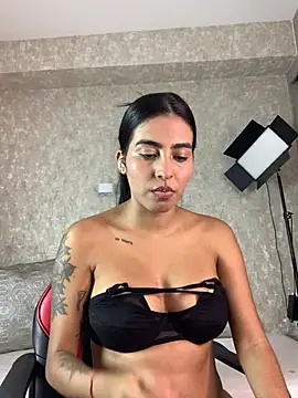 Snapshot of genesissara chatting on May 2026 09:22:02 PM genesissara online show from May 2026 09:22:02 PM