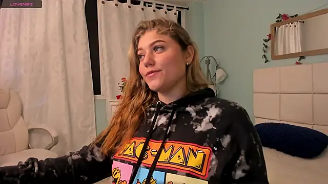 Snapshot of alaia_greyy chatting on February 2025 01:39:01 PM alaia greyy online show from February 2025 01:39:01 PM