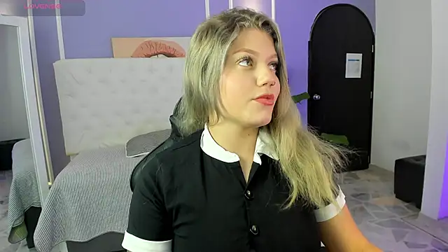 Snapshot of alaia_greyy chatting on October 2025 12:57:02 PM alaia greyy online show from October 2025 12:57:02 PM