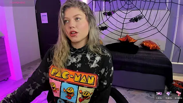 Snapshot of alaia_greyy chatting on October 2025 12:52:02 PM alaia greyy online show from October 2025 12:52:02 PM