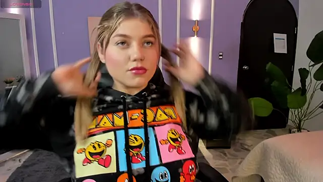 Snapshot of alaia_greyy chatting on November 2025 12:59:01 PM alaia greyy online show from November 2025 12:59:01 PM