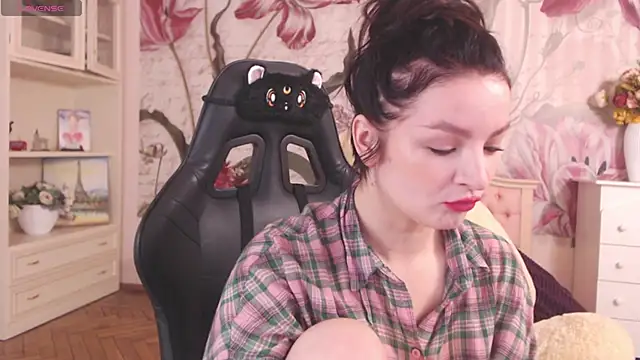 BritneyBarker online show from September 2025 03:05:01 AM