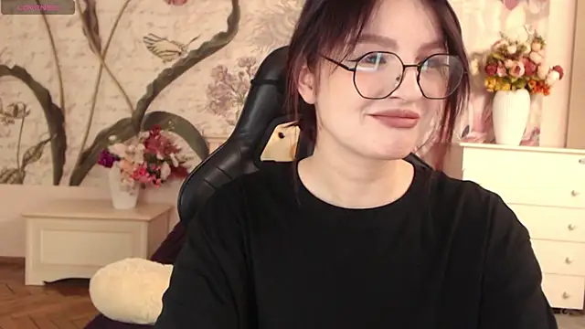 BritneyBarker online show from November 2025 09:48:01 PM