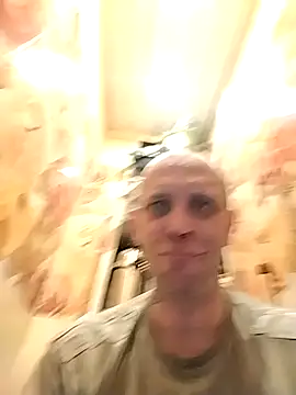 MaxDevilWhite online show from September 2025 12:05:01 AM