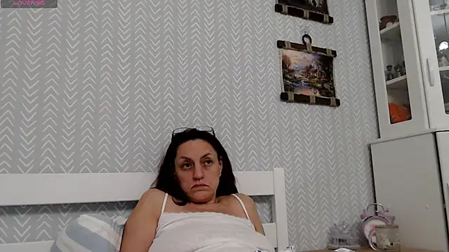 Soffya Soy online show from March 2026 10:24:01 PM