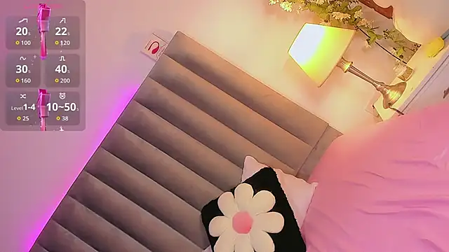 CamiiGarcia online show from October 2025 11:35:01 PM