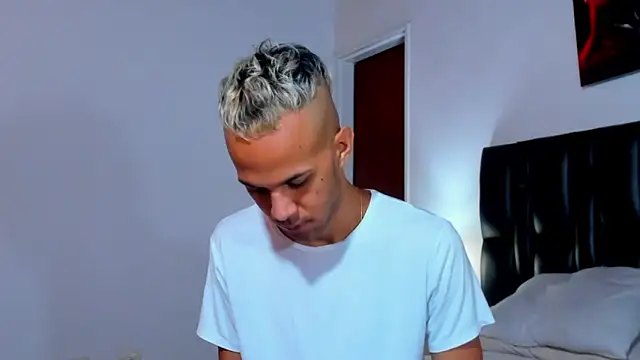 Jeremmy Love online show from February 2025 12:50:01 PM