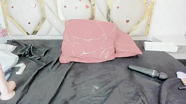 Lannajansen online show from February 2025 05:25:02 PM