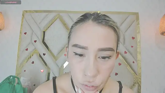 Lannajansen online show from March 2025 02:55:02 PM