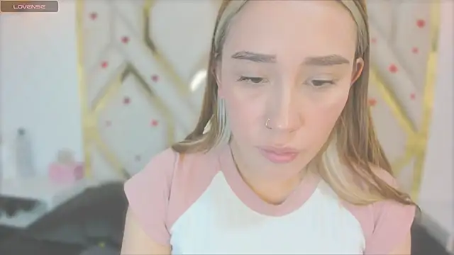 Lannajansen online show from March 2025 05:02:02 PM