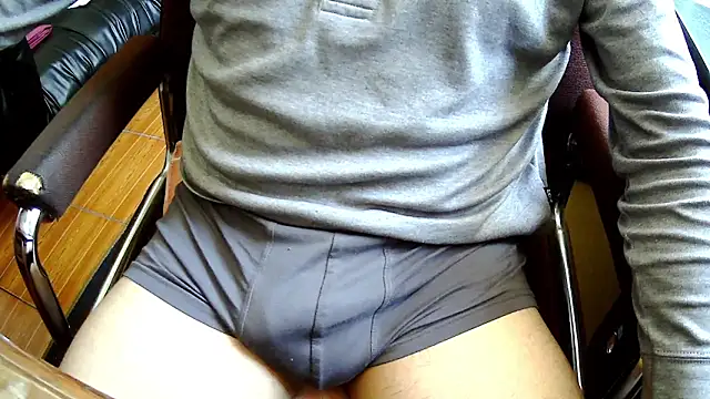 Snapshot of Andre16c chatting on September 2025 02:28:01 PM Andre16c online show from September 2025 02:28:01 PM