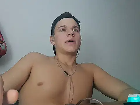 vitorsafado19 online show from March 2025 05:53:01 AM