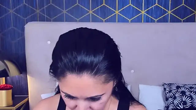 ValeryBlakes online show from October 2025 07:00:01 PM