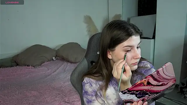 nawuwu online show from November 2025 06:38:02 AM