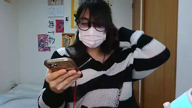 Snapshot of Sisi_cute chatting on January 2026 10:45:01 PM Sisi cute online show from January 2026 10:45:01 PM