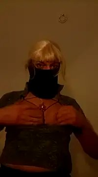 sandrahoeslut online show from February 2025 03:34:02 AM
