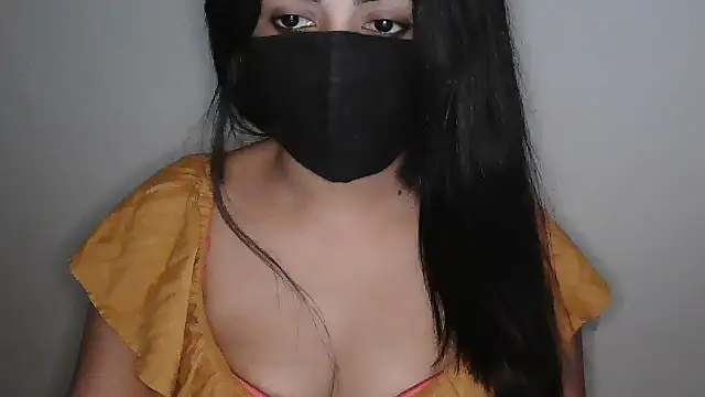 Snapshot of Reddy_Trisha chatting on February 2026 03:40:02 AM Reddy Trisha online show from February 2026 03:40:02 AM