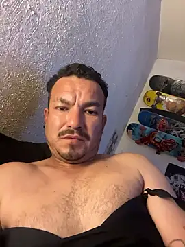 paullliliu online show from January 2026 12:51:02 PM