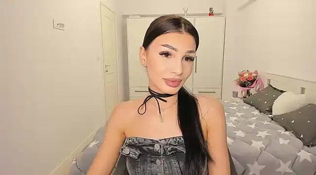 HelenShawn online show from February 2025 06:42:01 PM