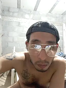 Snapshot of Mikemxss chatting on May 2026 03:01:01 AM Mikemxss online show from May 2026 03:01:01 AM