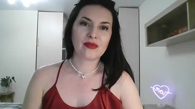 Victoria Glam online show from January 2025 08:02:01 PM