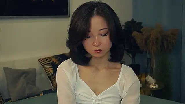 VeronaCritchlow online show from March 2025 07:41:01 AM