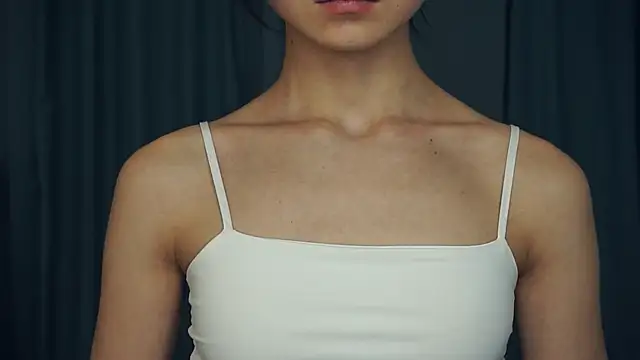 VeronaCritchlow online show from March 2025 07:38:02 AM