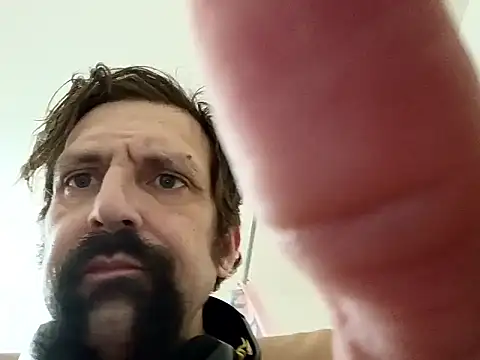 Johndis805 online show from October 2025 01:56:02 PM