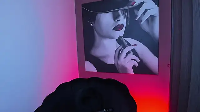 QueenOfHaze online show from November 2025 03:22:02 PM