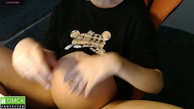 crystalyss online show from September 2025 02:49:02 AM