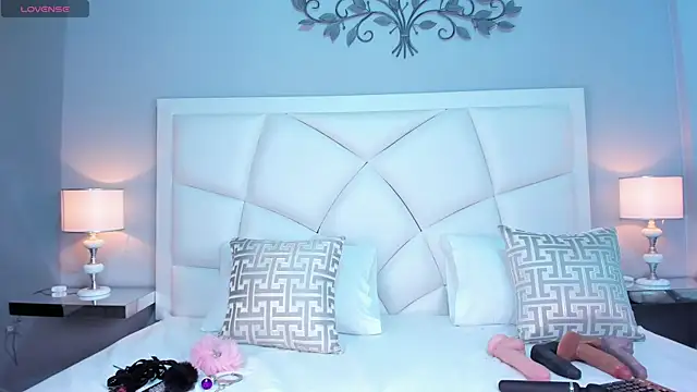 ZoeySnow online show from March 2025 12:02:02 PM