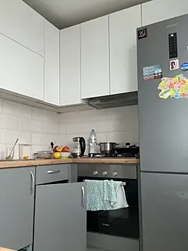 Donna Sun online show from March 2025 01:49:02 PM