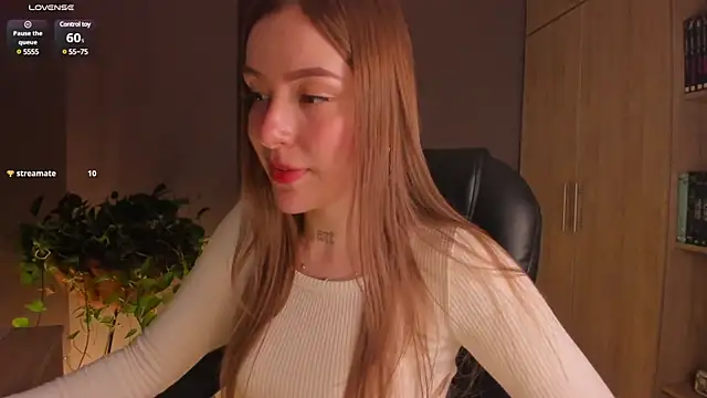 eilynxx online show from March 2025 01:55:02 AM