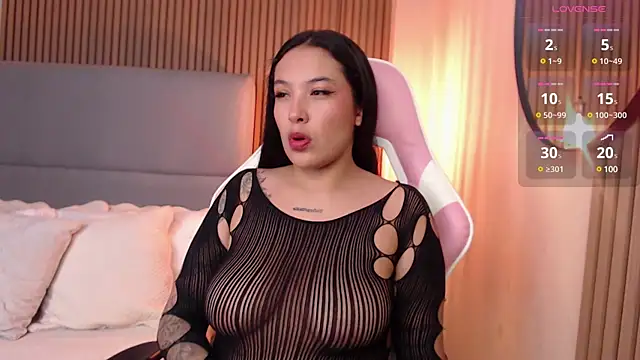 Victoria Collinns online show from February 2025 12:39:02 PM