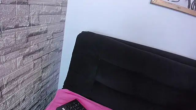 Valka praskov online show from February 2025 12:00:01 PM