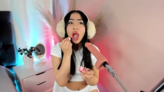 aniie west online show from September 2025 02:49:02 PM