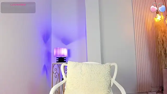 Snapshot of alana_rossetti chatting on June 2026 12:08:01 PM alana rossetti online show from June 2026 12:08:01 PM