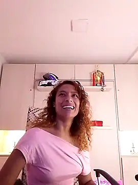 Snapshot of Zoedaniels chatting on February 2025 11:26:02 PM Zoedaniels online show from February 2025 11:26:02 PM