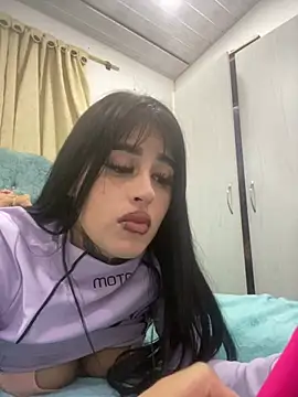 Snapshot of Girl_milk7 chatting on March 2025 04:25:01 AM Girl milk7 online show from March 2025 04:25:01 AM