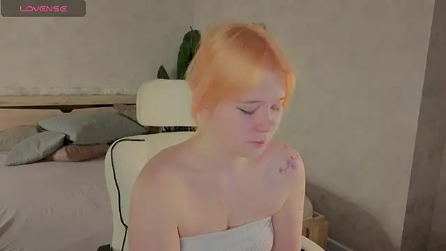 Amy Kimberlly online show from December 2025 12:07:02 AM