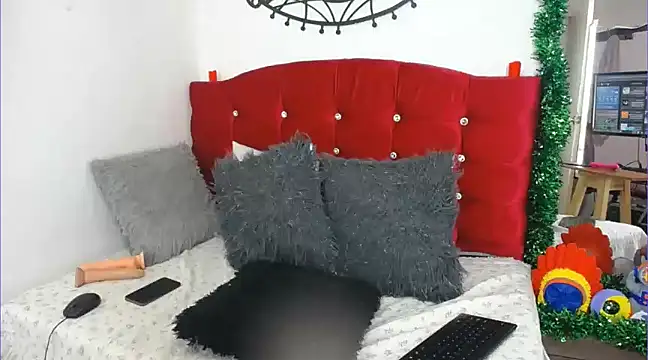 Snapshot of Kristin_milk chatting on January 2025 03:02:01 PM Kristin milk online show from January 2025 03:02:01 PM